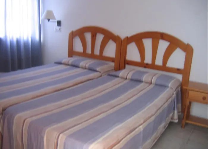 Mar Azul Playa Aparthotel 4*